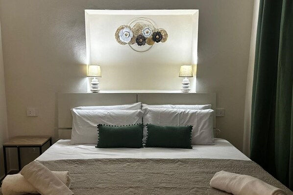 1 bedroom, free WiFi, bed sheets