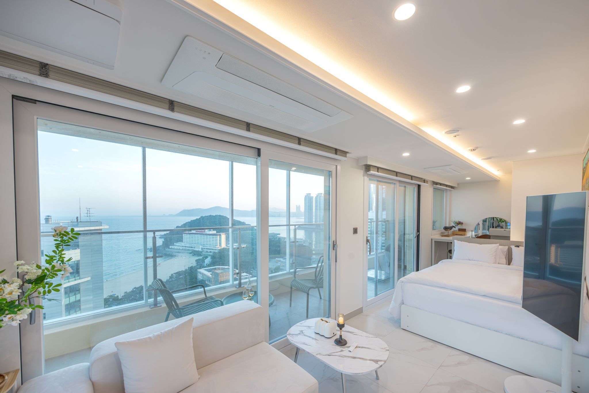 Habitación doble Premium, balcón, vista parcial al océano | Wifi gratis 