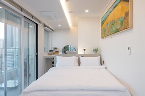 プレミアム ダブルルーム バルコニー パーシャル オーシャン ビュー | WiFi (無料)