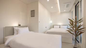Standard Twin Room, Balcony, Partial Sea View | Free WiFi