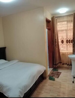 3 bedrooms, WiFi, bed sheets