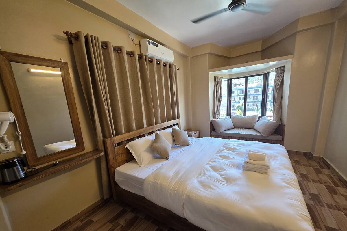 Deluxe Single Room, Mountain View