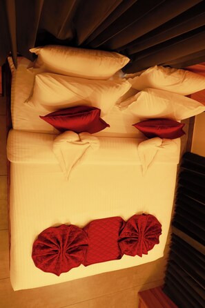 Blackout curtains, iron/ironing board, free WiFi