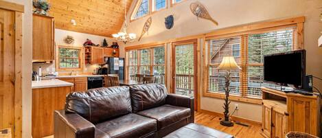 Televisión, chimenea