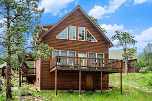 Exterior - Luxury Mountain Cabin w/ Views & Jetted Tub (Estes Park)