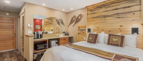 1 makuuhuone, työpöytä, silitysrauta/-lauta, vauvan matkasänky