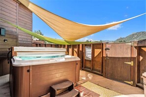 Bañera de hidromasaje exterior