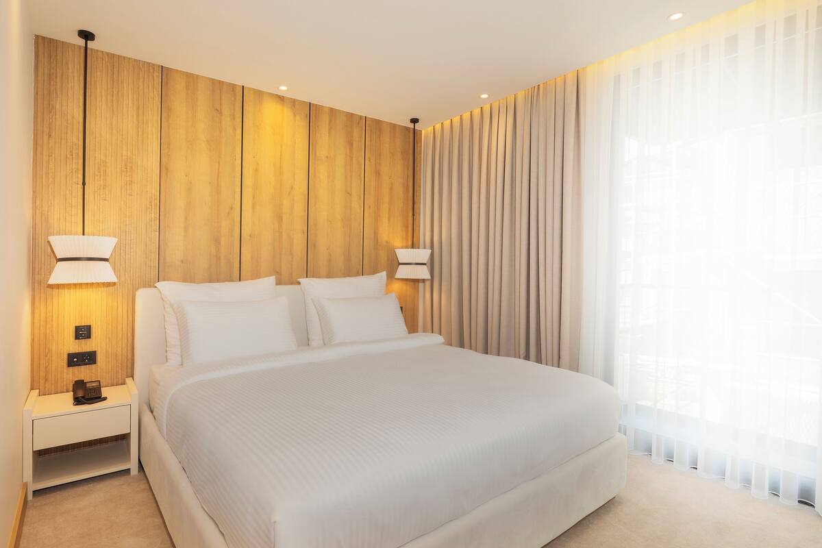 Deluxe Double Room, Garden View | In-room safe, desk, laptop workspace, free WiFi