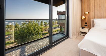 Premier Lounge Hotel