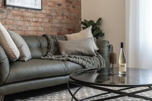 Living area - Avenue Apartments 2 -
luxe Inner City -
Free Parking (Launceston)