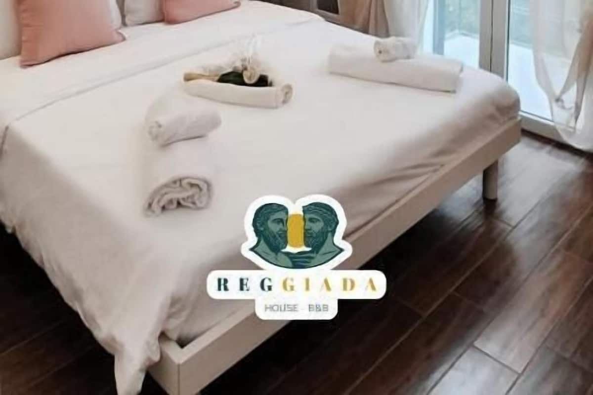 Comfort Room, Balcony, City View | In-room safe, desk, blackout drapes, soundproofing