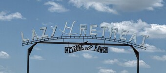 Legacy Ranch-Family Reunion Facility. Four Guest Houses, Recreation Center, & Swimming Pool