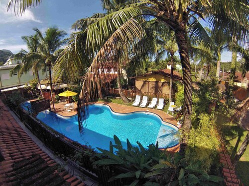 Lua Chalés 600 m from Maresias Beach, North Coast of SP