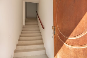 Entrée de l’hébergement