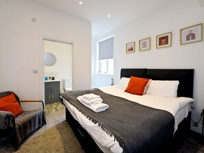 1 bedroom, iron/ironing board, free WiFi, bed sheets