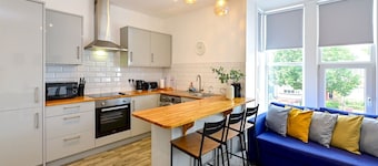 Pass the Keys | Pontcanna - Chic 2-Bed Flat w/Parking