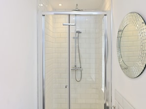 Shower, towels