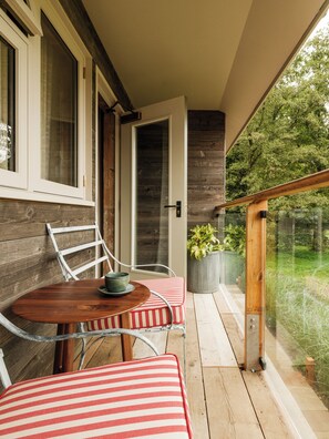 Terrace/patio - The Royal George (Tintern)