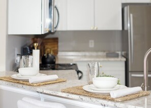 Mikrowelle, Ofen, Herdplatte, Geschirrspüler