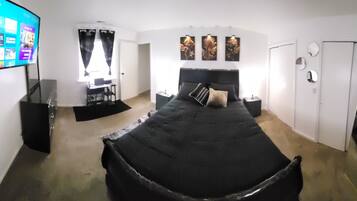 1 bedroom, desk, iron/ironing board, WiFi