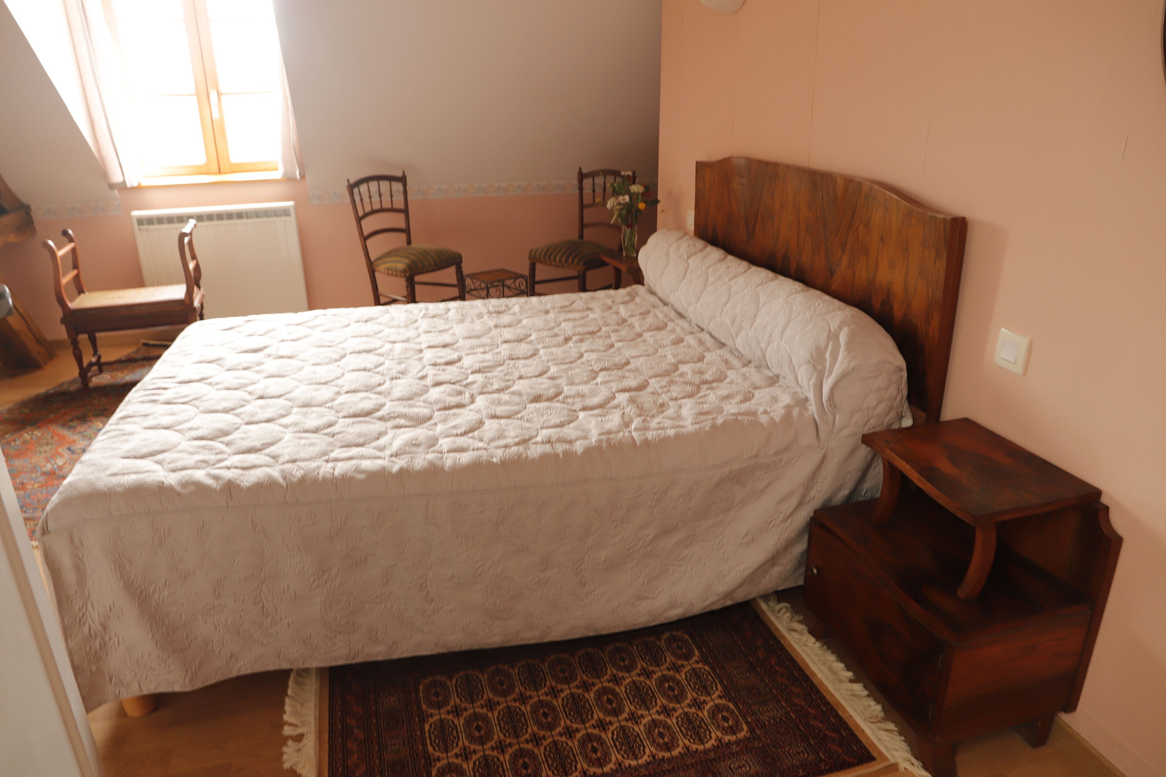 2 chambres, fer et planche à repasser, Wi-Fi gratuit, draps fournis