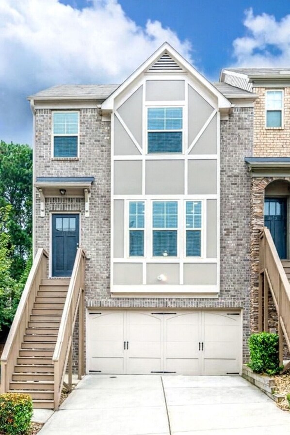 Unclassified image, 1 of 13, button