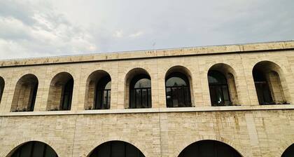 Amazing 4-bedroom apartment with AC infront of Rome's Cetral station Termini