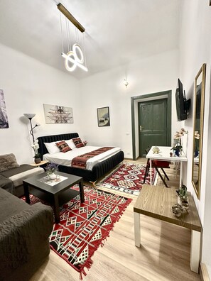 4 makuuhuonetta, silitysrauta/-lauta, Wi-Fi, vuodevaatteet