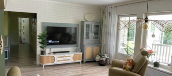 Villa Davvi dállu: Family-friendly vacation home with playhouse, sauna & garden