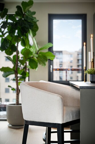Oslo Penthouse • 70m² Private Rooftop Terrace • Fireplace & Parking