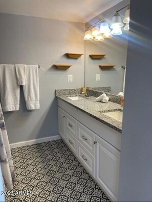 Shower, bidet, towels, soap