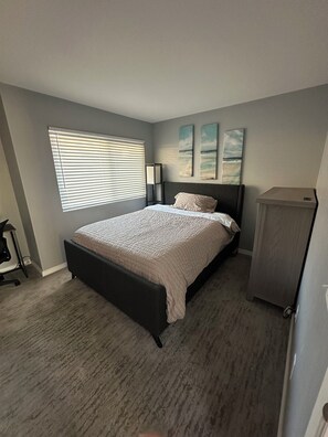 2 bedrooms, WiFi, bed sheets