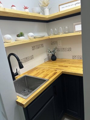 Microwave, stovetop