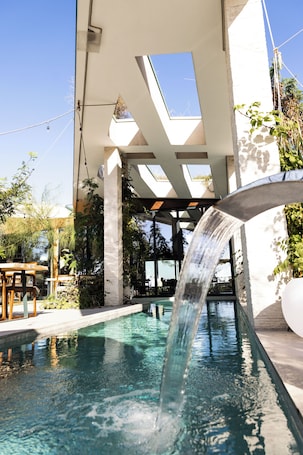 Restaurante. Cape of Rodon Resort Green Village