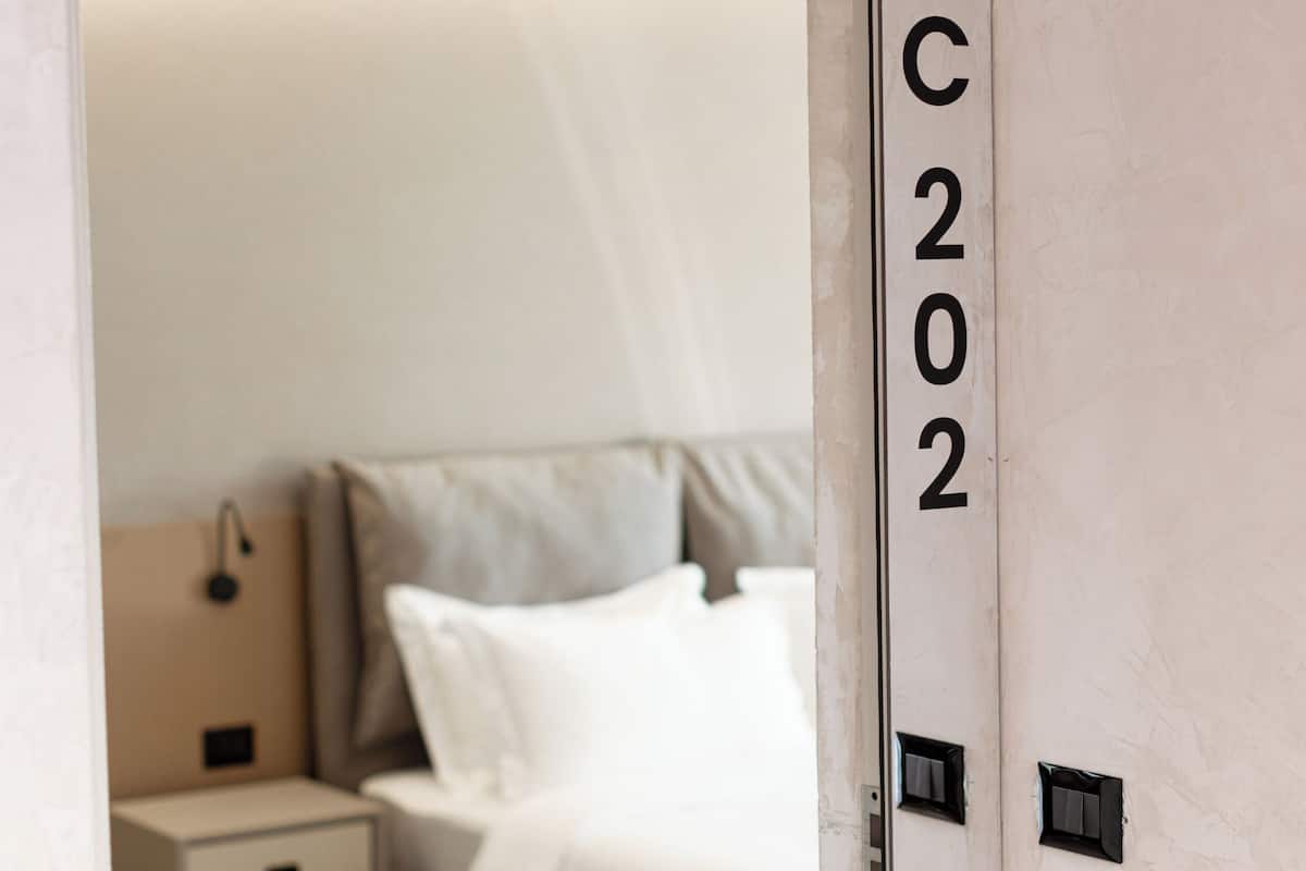 Junior Suite, Bathtub, Sea View | Egyptian cotton sheets, premium bedding, down comforters, minibar