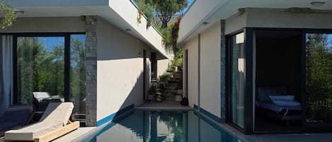 Comfort Double Room, Sea View, Poolside
