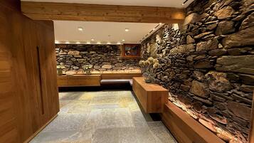 Pintu masuk interior