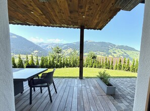 Chalet Deluxe, vue sur la montagne | Rideaux dâobscurcissement, fer et planche Ă repasser