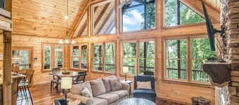 *NEW* Mountain Hideaway near Blue Ridge w/ Hot Tub