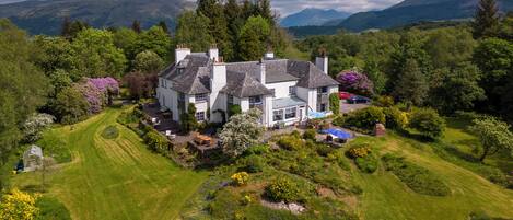 المنشأة من الخارج