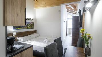 Basic-Vierbettzimmer, Bergblick