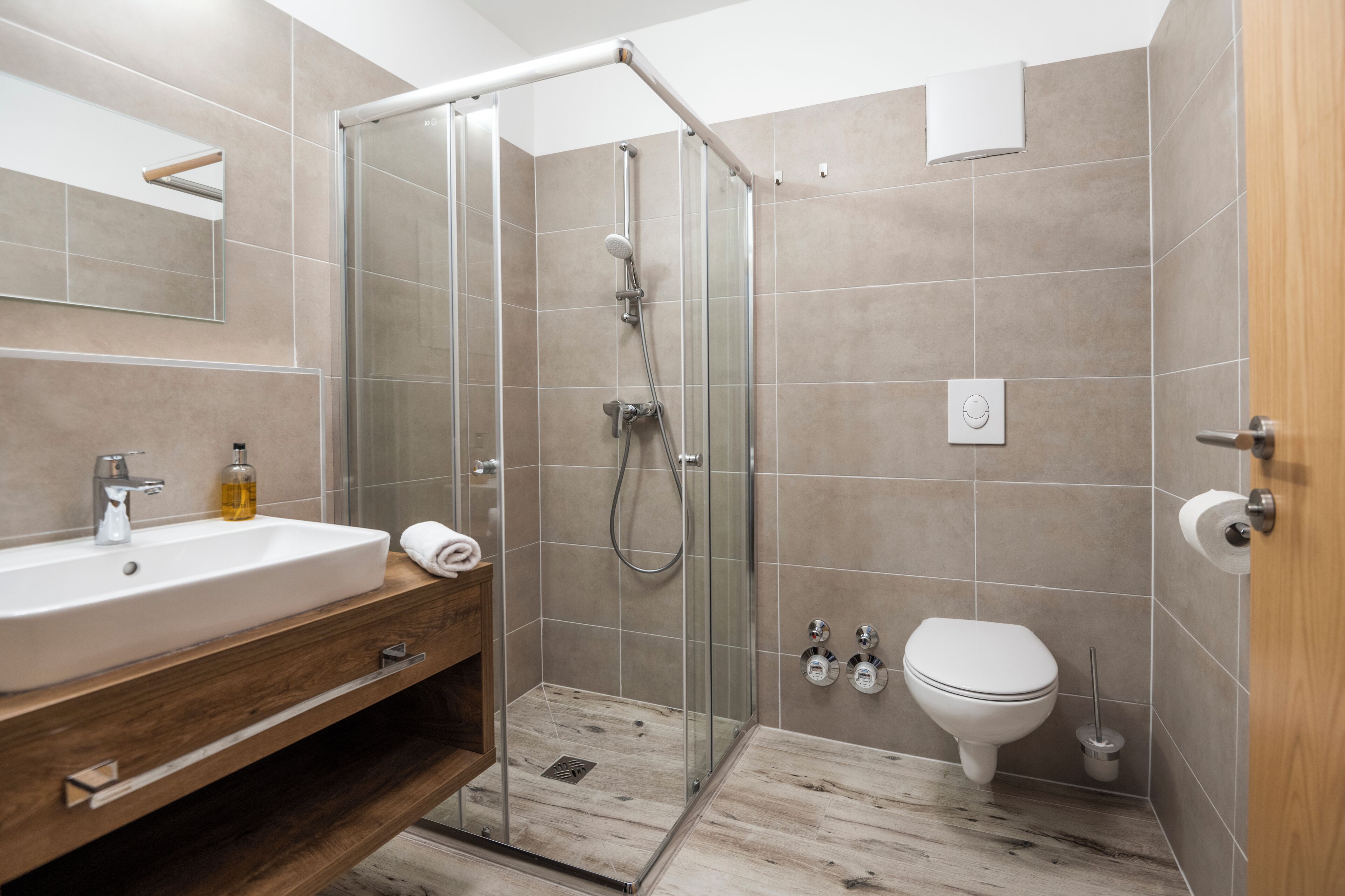 Apartamento superior, 2 habitaciones, balcón, vistas a la montaña | Baño