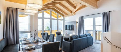 Appartement Penthouse Deluxe, 3 chambres | Aire de séjour
