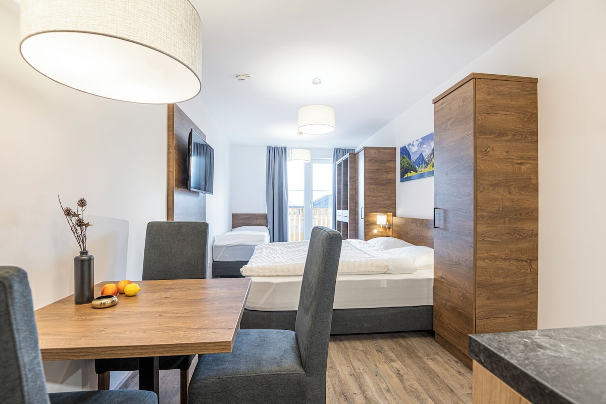 Basic-Doppelzimmer, Bergblick | Kostenloses WLAN
