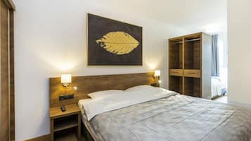 Comfort Apartment, 2 Bedrooms, Balcony, Mountain View