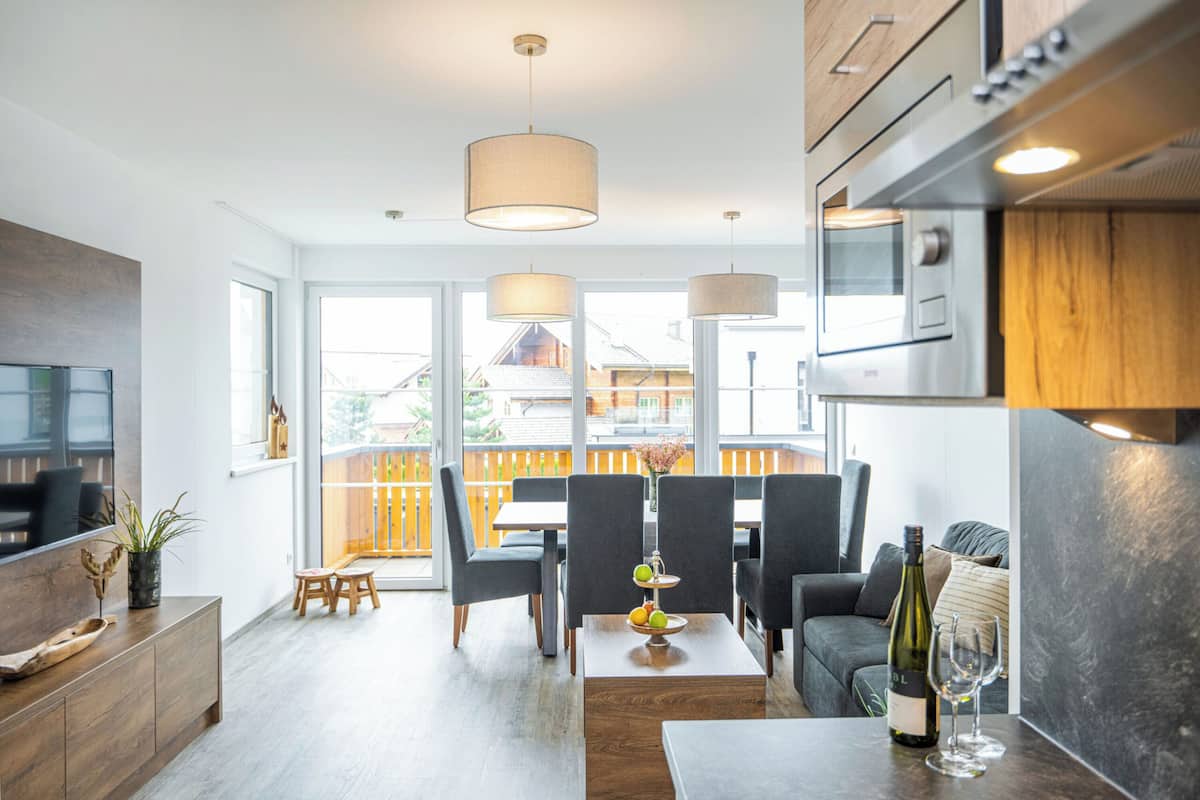 Comfort-Apartment, 2 Schlafzimmer, Balkon, Bergblick | Ausblick vom Zimmer