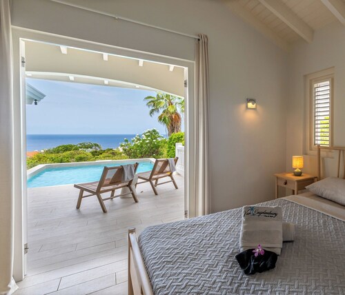 Villa Gone Coco - Coral Estate Resort