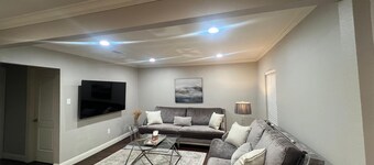 Welcoming cozy where love and light dewll 3-bedroom with AC in charming McKinney