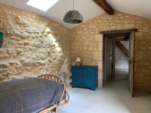 3 間睡房、免費 Wi-Fi、床單