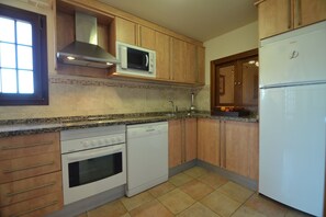 Fridge, microwave, dishwasher, toaster